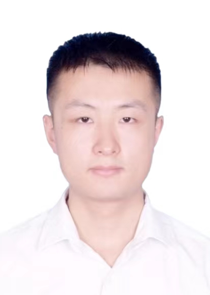 王磊.png
